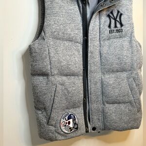 New York Yankees Size XL Men’s Puffer Vest